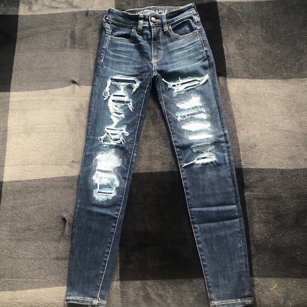 American Eagle conservative ripped skinny jeans